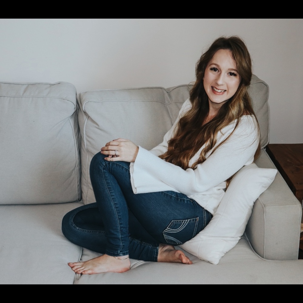 Meet your Posher, Elizabeth